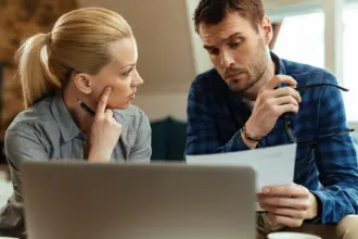 De volta à rotina: por que consultar a placa do veículo evita problemas no início do ano?