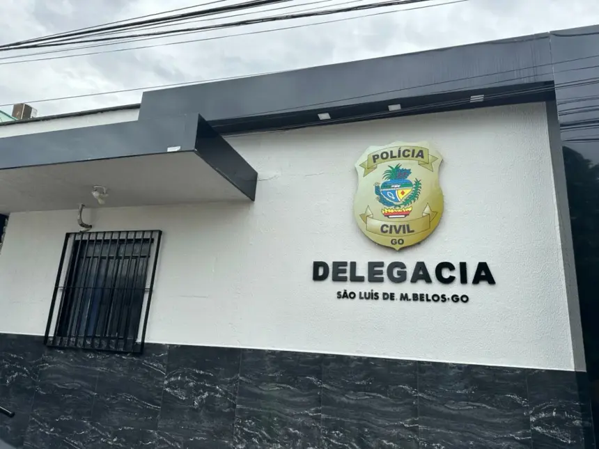 PCGO prende homem em flagrante por roubo em São Luís de Montes Belos PCGO prende homem em flagrante por roubo em São Luís de Montes Belos