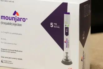 Reino Unido alerta para pancreatite associada a canetas emagrecedoras