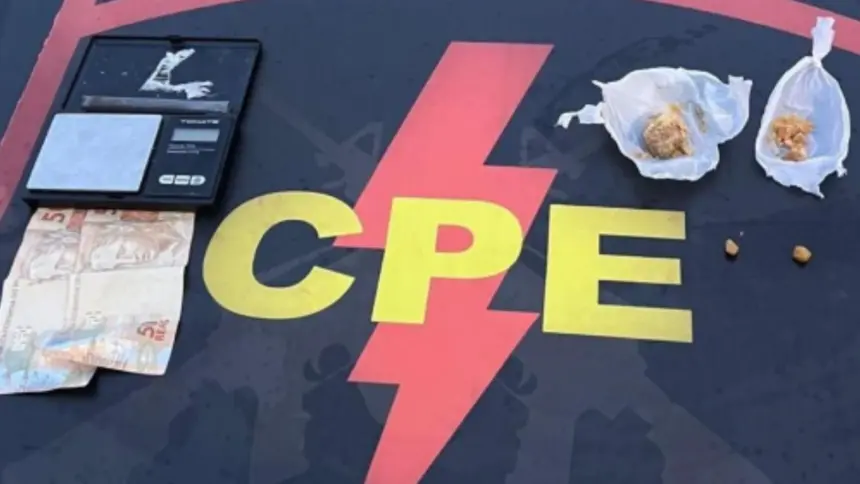 CPE Goianésia prende mais um traficante de drogas no Bairro Nova Aurora CPE Goianésia prende mais um traficante de drogas no Bairro Nova Aurora