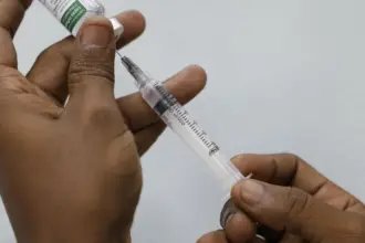 Covid-19 mata 29 pessoas em janeiro no Brasil