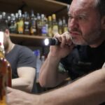 Carnaval: metanol em bebidas liga sinal de alerta nos estados