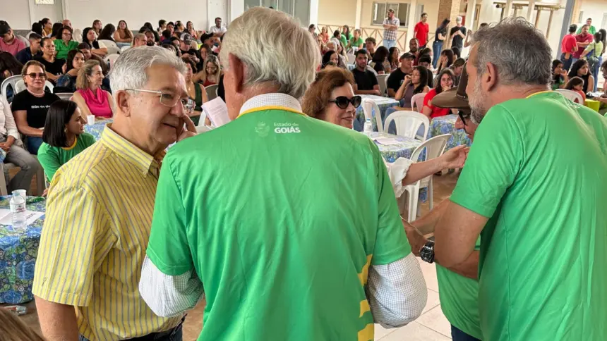 Renato recepciona estudantes no Agrocolégio de Goianésia Ricardo Fontoura de Siqueira