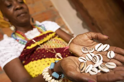 Cartilha une saberes de terreiros e prevenção do câncer em negras