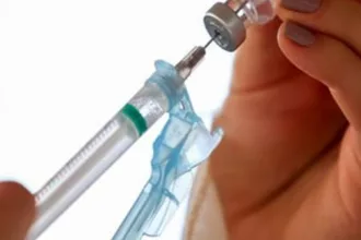 Vacina da herpes-zóster é segura para pacientes reumáticos, diz estudo