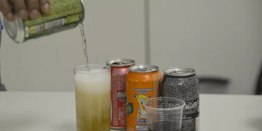 Fatores sociais empurram famílias para ultraprocessados, diz pesquisa